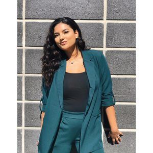 Meet your Posher, Daphne